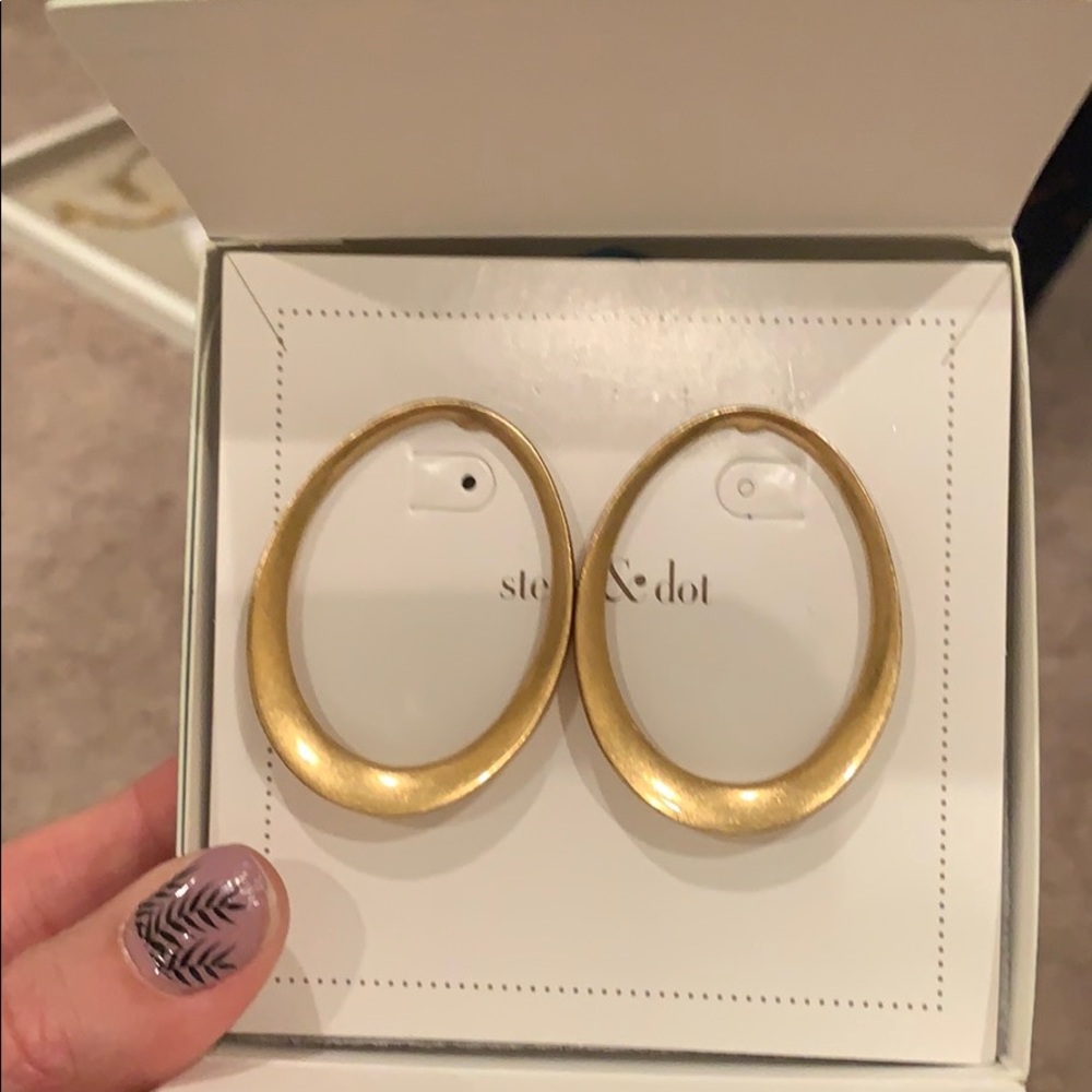 Stella & Dot Georgia Hoops earrings